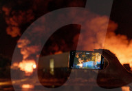NEWS - Großbrand bei einer Papierstoff-Recycling Firma in Diez