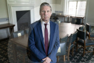 Keir Starmer accuses PM of ignoring virus help offer