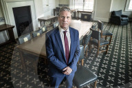 Keir Starmer accuses PM of ignoring virus help offer