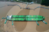 NEWS - Öltanker Maran Aries löscht Rohöl-Ladung im Hafen von Zhoushan, China