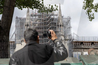 NEWS - Abbau des Baugerüsts an der Notre-Dame in Paris