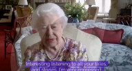 ROYALS - Königin Elisabeth verleiht Videokonferenzen das königliche Gütesiegel