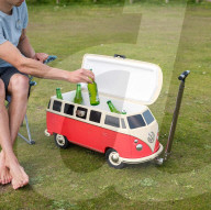 FEATURE - Kühlbox im VW-Camper-Design für den Sommer
