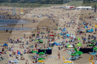 NEWS - Coronavirus: Gut gefüllte Strände in Scheveningen