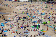 NEWS - Coronavirus: Gut gefüllte Strände in Scheveningen