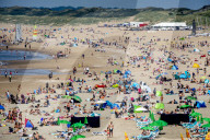 NEWS - Coronavirus: Gut gefüllte Strände in Scheveningen
