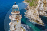 FEATURE - Romantisch: Verlassener Leuchtturm am "Ende der Welt" in Aniva auf der Insel Sachalin