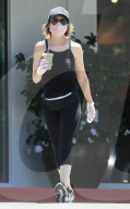 PREMIUM EXCLUSIVE Lisa Rinna Goes Braless For Smoothie Run In Beverly Hills