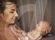 SCHICKSALE - Krebsdiagnose in der Schwangerschaft: Junge Mutter freut sich über ihr gesundes Baby
