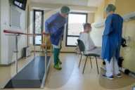 NEWS - Coronavirus: Rehabilitation von Post-Covdi-Patienten in Reims