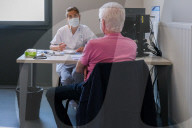 NEWS - Coronavirus: Rehabilitation von Post-Covdi-Patienten in Reims