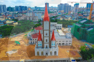 FEATURE - Kirche im gotischen Stil in Nanning, China