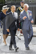 NEWS - London: Präsident Macron und Prinz Charles bei der Kranzniederlegung in London