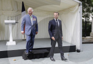 NEWS - London: Präsident Macron und Prinz Charles bei der Kranzniederlegung in London