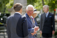 NEWS - London: Präsident Macron und Prinz Charles bei der Kranzniederlegung in London