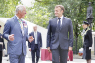 NEWS - London: Präsident Macron und Prinz Charles bei der Kranzniederlegung in London