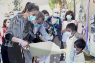 ROYALS - König Felipe und Königin Letizia besuchen ein Kinderdorf in der Nähe von Madrid