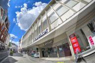 NEWS -  Kahlschlag: Galeria Karstadt Kaufhof schliesst in Deutschland 62 Filialen