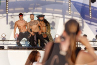 FEATURE - Sixx Paxx Strip-Show live bei der BonnLive Autokonzert-Reihe im Autokino  Bonn
