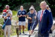 ROYALS - König Willem-Alexander von Holland besucht die Dolmengräber in Borger
