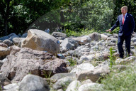 ROYALS - König Willem-Alexander von Holland besucht die Dolmengräber in Borger

