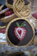 Patisserie Bakery made entirely from Knitted food