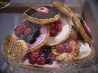 Patisserie Bakery made entirely from Knitted food