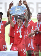 SPORT - Bundesliga: Bayern München feiert 30. Meistertitel