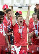 SPORT - Bundesliga: Bayern München feiert 30. Meistertitel