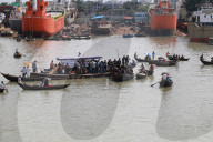 NEWS - 32 Tote bei Fährenunglück in Dhaka, Bangladesch