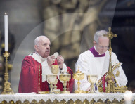 NEWS -  Papst feiert Heilige Messe der Apostel Petrus und Paulus
