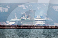 NEWS - Luxus-Kreuzfahrtschiffe ankern vor Portland