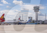 NEWS -  Nach ihrer Fertigstellung noch nicht ausgelieferte Airbus Flugzeuge in Erfurt