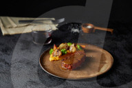 FEATURE - Das weltweit erste 3D-gedruckte Steak auf pflanzlicher Basis könnte schon nächstes Jahr in Pfannen brutzeln
