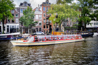NEWS - Coronavirus: In Amsterdam fahren wieder die Touristenboote