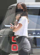 PREMIUM EXCLUSIVE Ana de Armas Shows Off Her Slender Waist In A Sexy Crop Top
