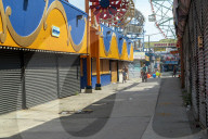 NEWS - Coronavirus: Strandleben auf Coney Island, New York
