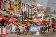 NEWS - Coronavirus: Strandleben auf Coney Island, New York