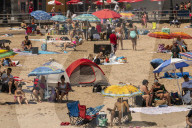 NEWS - Coronavirus: Strandleben auf Coney Island, New York