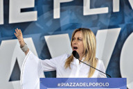 NEWS - Italien:  Politische Kundgebung "Gemeinsam für die Arbeit Italiens" in Rom