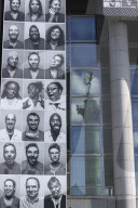 NEWS - Coronavirus: Kunstinstallation an der Bastille Oper in Paris dankt den Gesundheitsmitarbeitenden