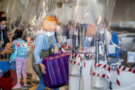 NEWS - Coronavirus: Amsterdamer Flughafen Schiphol während den Sommerferien