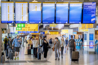 NEWS - Coronavirus: Amsterdamer Flughafen Schiphol während den Sommerferien