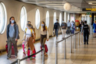 NEWS - Coronavirus: Amsterdamer Flughafen Schiphol während den Sommerferien