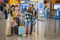 NEWS - Coronavirus: Amsterdamer Flughafen Schiphol während den Sommerferien