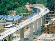 NEWS -  Baustelle der neuen Autobahnbrücke in Genua