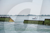 NEWS - Test der neuen Schleusentore für Venedig