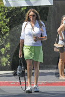 EXKLUSIV -  Caitlyn Jenner holt sich bei Starbucks einen Kaffee