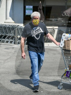 Ron Perlman Shops for Groceries
