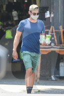 Gossip Girl alum Chace Crawford shows off his buff figure as he picks up healthy green smoothies from a vegan juice bar in Silverlake, CA. 